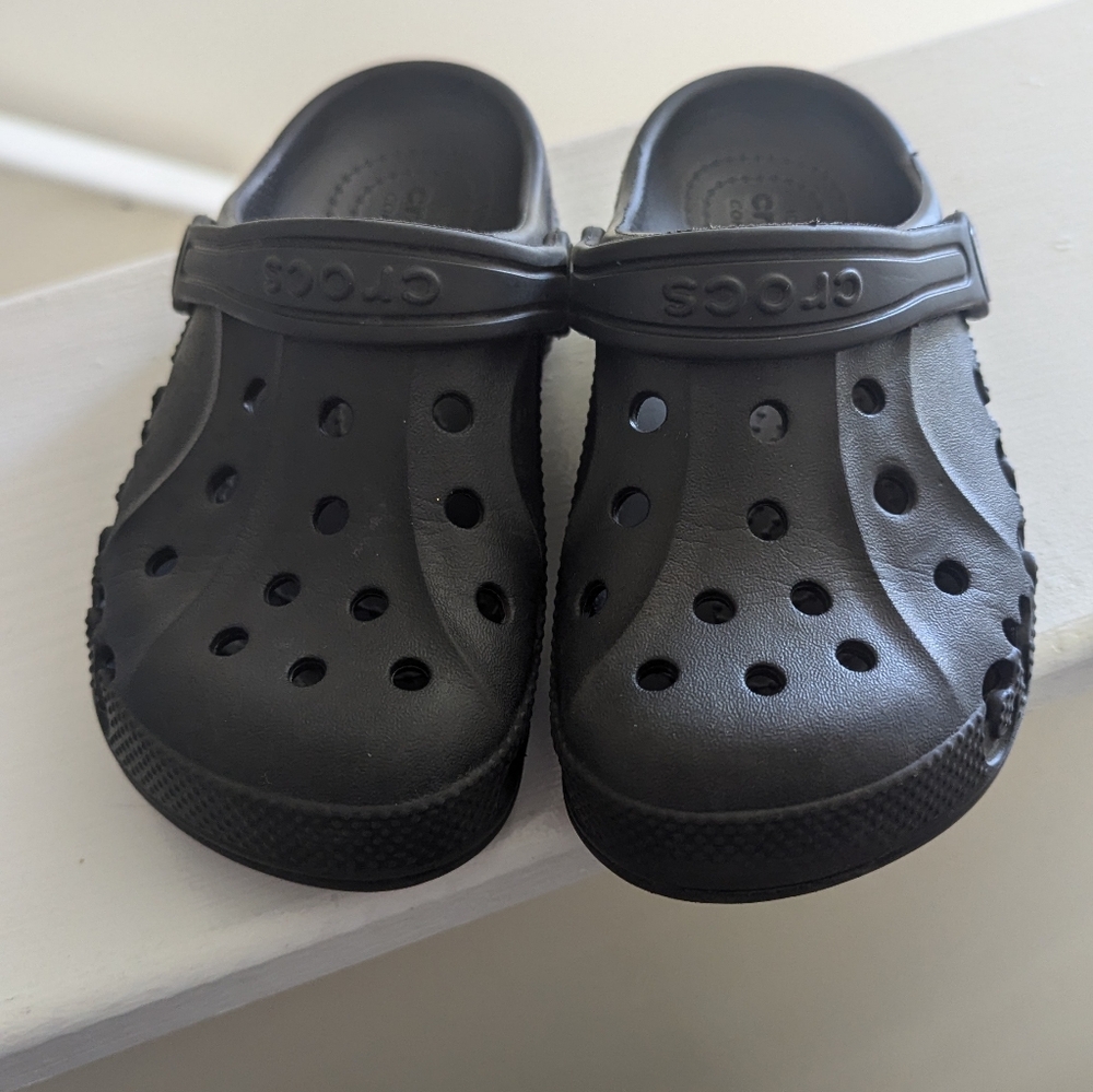 Toddler size 11 Crocs Black